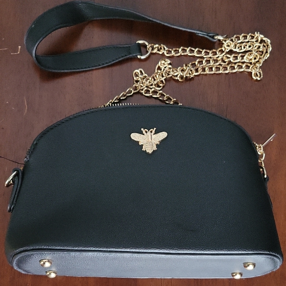 Elegant Black Bag with Gold Chain